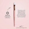 Der K1: Eye & Lip Glitter Pigment Brush auf rosa Hintergrund; dazu  beschreibender Text auf hellrosa Hintergrund.