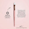 K1 Lip & Eye Glitter und Pigment Brush mit Silikonspitze auf rosa Hintergrund.