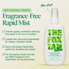 Flasche des Fox Tan Rapid Mist Fragrance Free mit grüner Schrift, daneben Text mit Vorteilen des Bräunungssprays auf beigem Hintergrund.