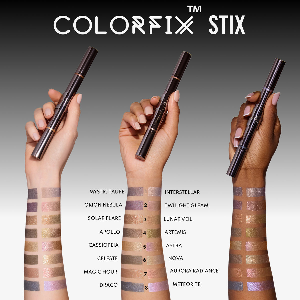 Drei Arme mit unterschiedlichen Hauttönen zeigen je acht schimmernde Farbtöne der Colorfix Stix; jeder hält einen doppelseitigen Make-up-Stift in der Hand.