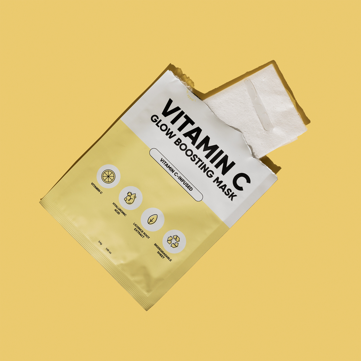 Eine geöffnete Packung der Breakout+Aid Vitamin C Mask-Gesichtsmaske.