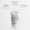 Eine Tube Niacinamide Glow Cream wird mit den oben aufgeführten Hauptbestandteilen und Vorteilen angezeigt.