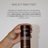 Transparentes Lab Strong Exfoliator in der Hand; der Text oben beschreibt die Vorteile für erfahrene Haut.