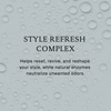 Text auf Wassertropfen-Hintergrund: Perfect Hair Day Style Refresh Hair Mist von Living Proof; setzt die Frisur zurück und neutralisiert Gerüche.