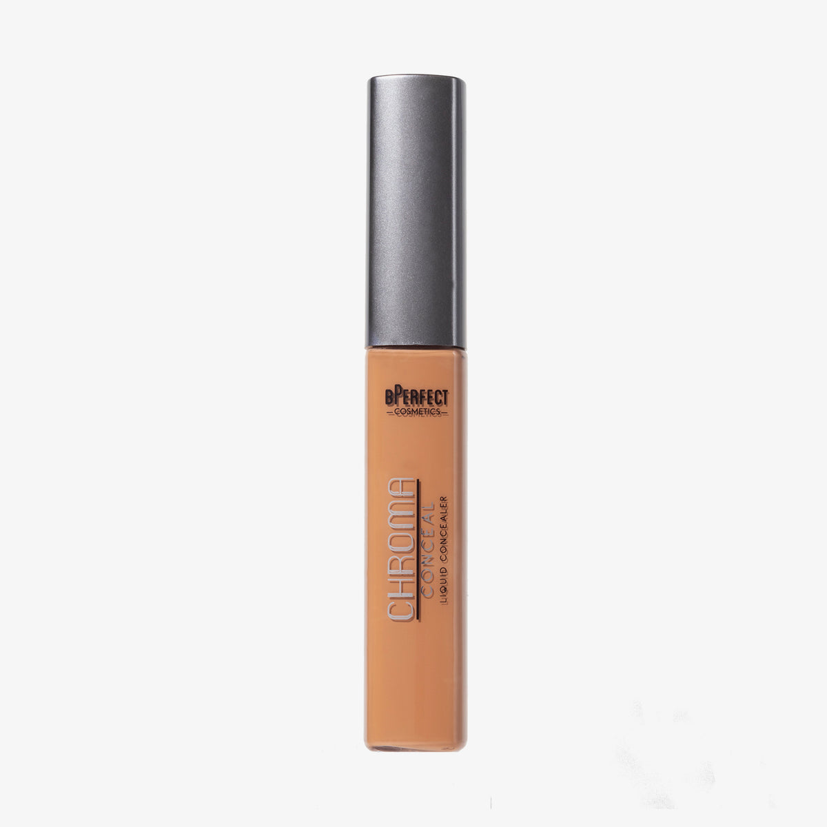 Eine Tube Chroma Conceal Liquid Concealer in mittlerem Farbton W8, grauer Kappe und durchsichtigem Körper.