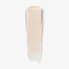 Ein Farbmuster des Chroma Conceal Liquid Concealer C1 mit glatter, cremiger Textur auf weißem Hintergrund.