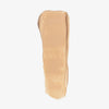 Ein Farbmuster des Chroma Conceal Liquid Concealer N4 mit glatter, cremiger Textur auf weißem Hintergrund.