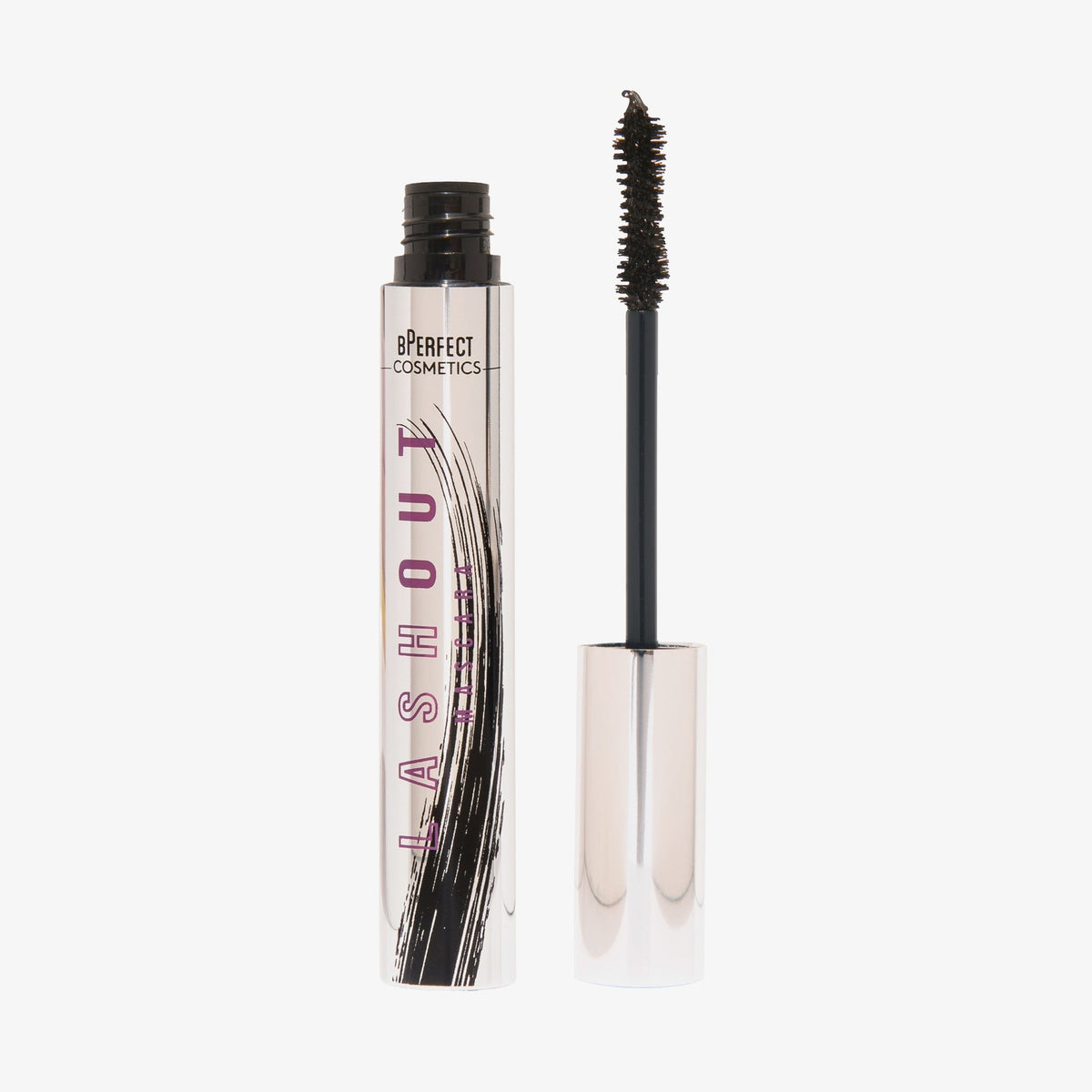Offene Lash Out Mascara mit metallischem Silberdesign und schwarzer Hourglass-Bürste vor weißem Hintergrund.