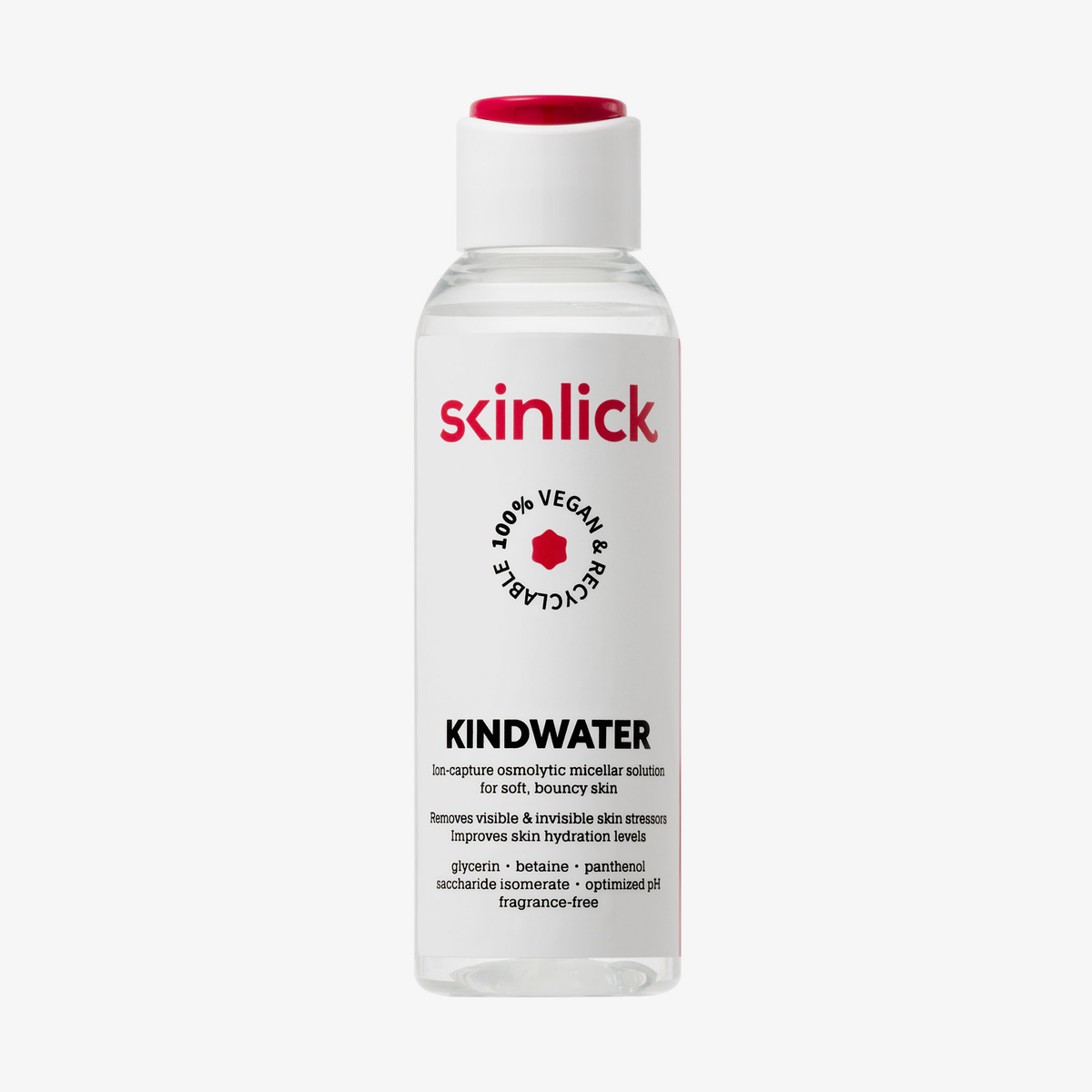 Eine durchsichtige Kunststoffflasche von skinlick Kindwater, 100ml, hat einen weißen Verschluss und ein minimalistisches Etikettendesign.