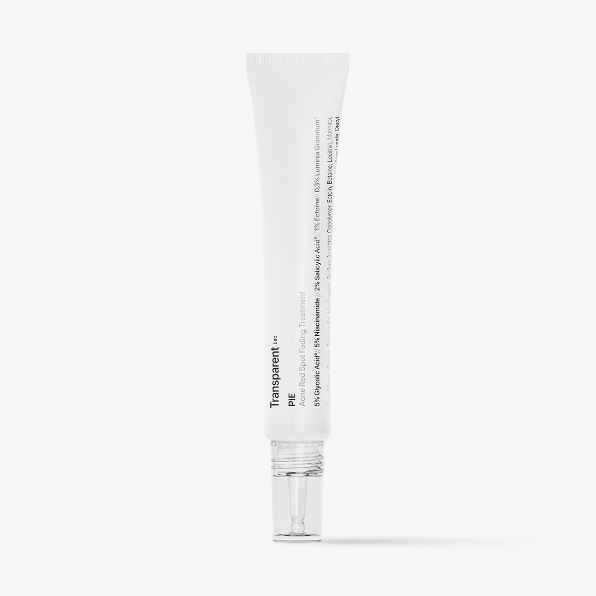 Weiße Tube mit durchsichtiger Kappe, beschriftet mit „P.I.E Acne Red Spot Fading Treatment“ von Transparent Lab. 