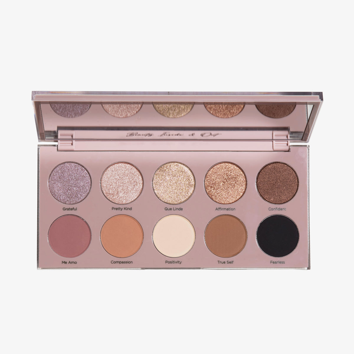 Die Essential Palette ist eine offene Lidschattenpalette mit zehn neutralen, rosa und goldenen Farbtönen und einem integrierten Spiegel im Deckel.