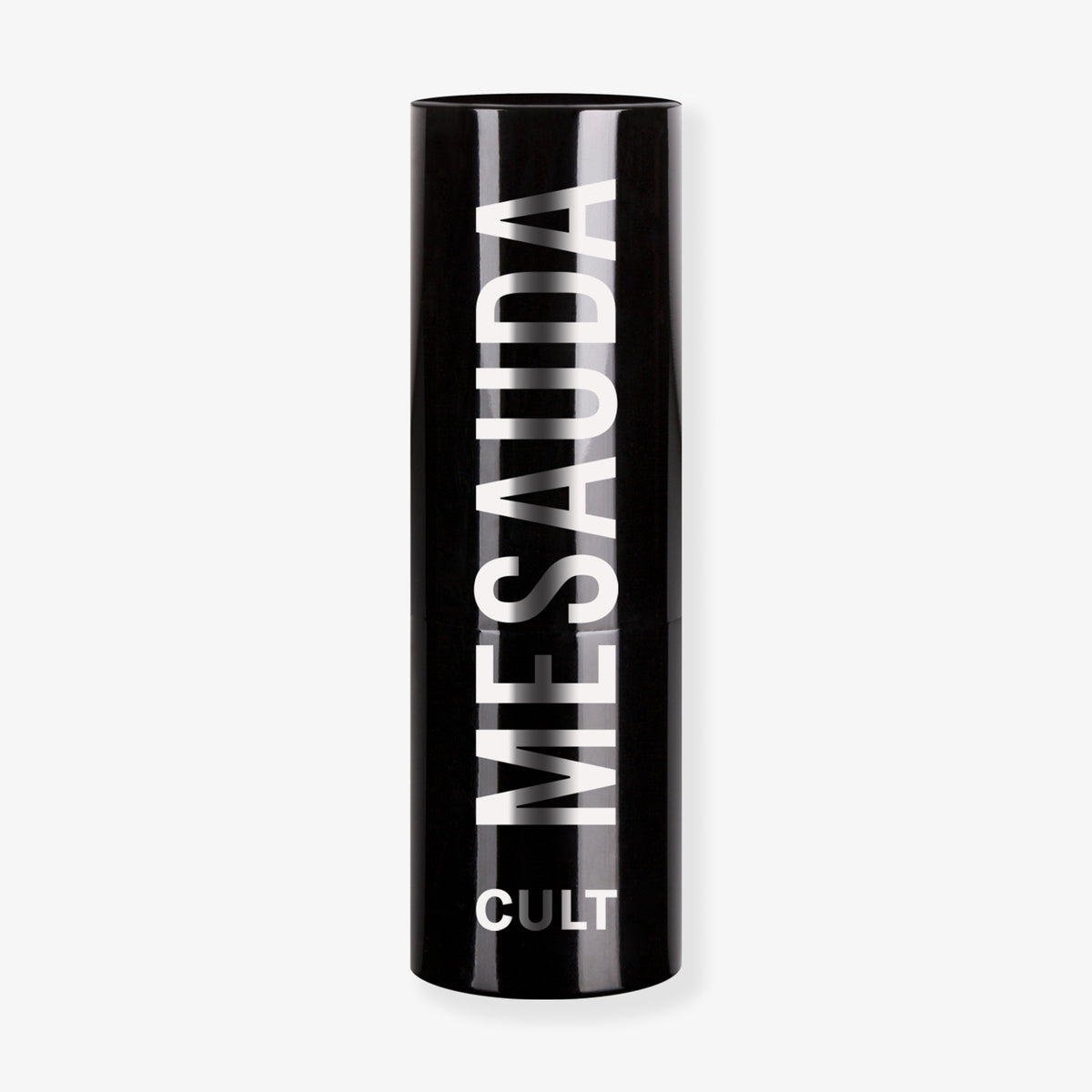 Mesauda Beauty Cult Matte Lipstick schwarze Röhre mit MESAUDA vertikal geschrieben und CULT am unteren Rand in weißen Buchstaben.