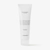 Eine weiße Tube PHA Soft Peeling Cleanser von Transparent Lab steht aufrecht vor einem weißen Hintergrund.