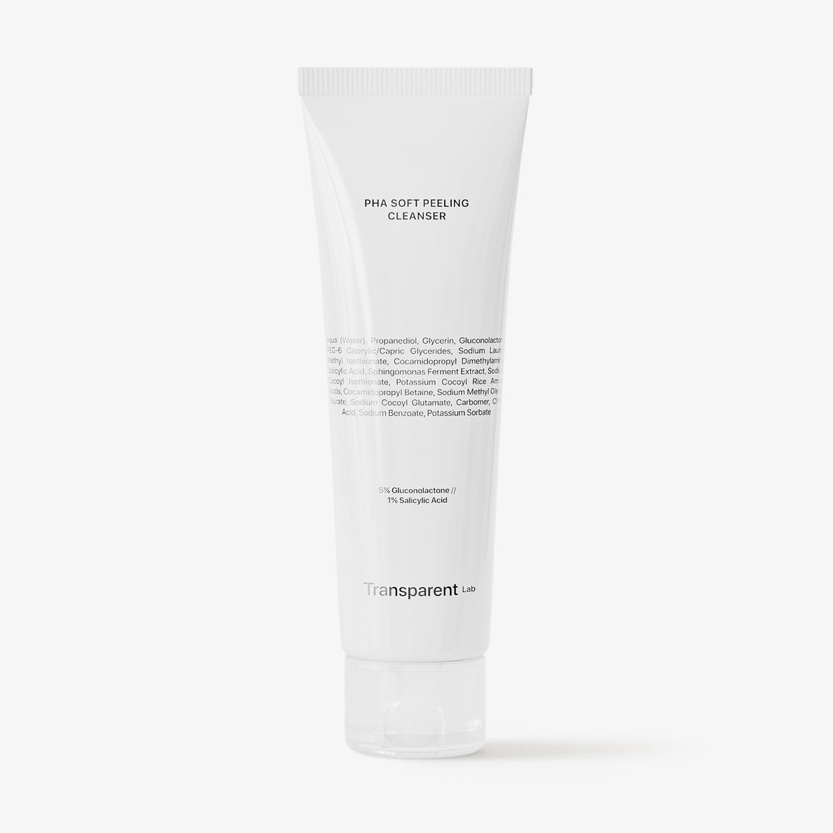 Eine weiße Tube PHA Soft Peeling Cleanser von Transparent Lab steht aufrecht vor einem weißen Hintergrund.