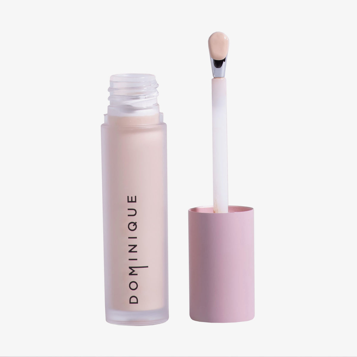 Auf weißem Hintergrund ist eine geöffnete Tube Wide Awake Full Coverage Concealer Almond Milk mit rosa Kappe und Applikatorstab abgebildet.