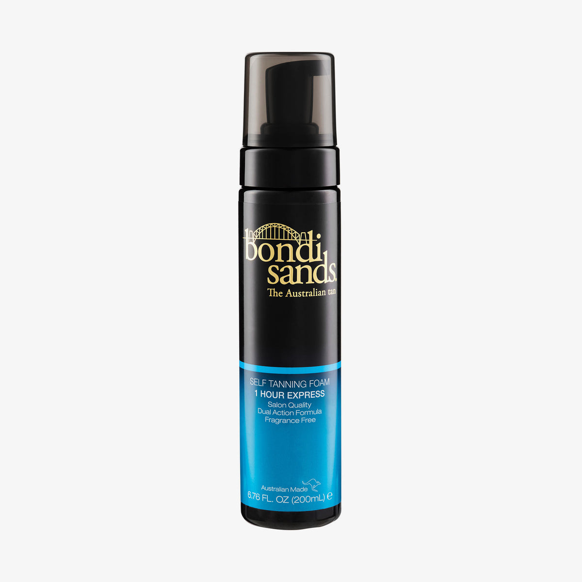 Schwarze Flasche Bondi Sands Self Tanning Foam 1 Hour Express mit blauem Etikett vor weißem Hintergrund