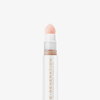 Nahaufnahme der weiß-goldenen Tube Re-Generation Concealer in der Farbe Light Peach mit rosafarbener Schwammspitze – geeignet zur Aufhellung und Farbkorrektur.