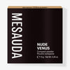 Die schwarze Schachtel des Mesauda Beauty Nude Venus Puders aufrecht vor einem weißen Hintergrund.
