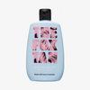 Hellblaue Flasche mit der Aufschrift „Sun Tan Sealer“ und schwarzem Deckel, hergestellt in Australien von THE FOX TAN.