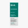 Eine 100-ml-Box mit Niacinamide Daily Toner mit Produktdetails und Anwendungsvorteilen auf der Vorderseite.