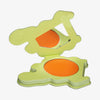 Offene, grüne Blursh Press'd Schminkdose von Made by Mitchell, mit orangefarbenem Puder und kleinem Spiegel.