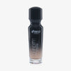 Eine halb transparente halb schwarze Flasche Chroma Cover Foundation Matte in der Farbe C5 vor weißem Hintergrund.