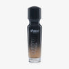 Eine halb transparente halb schwarze Flasche Chroma Cover Foundation Matte in der Farbe W9 vor weißem Hintergrund.