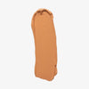 Ein Farbstreifen Chroma Cover Foundation Matte in der Farbe C7 auf weißem Hintergrund.